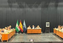 CA de Almuñécar rechaza la subida de impuestos en el municipio