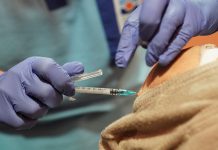 Andalucía vacunará sin cita todos los miércoles a la población diana en 623 puntos