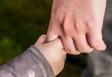 Las ayudas económicas a familias con menores en riesgo de exclusión alcanzan los 1,6M€ en Granada