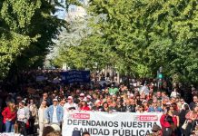 Los convocantes satisfechos: «amplio respaldo a la movilización en defensa de la sanidad pública andaluza» en Granada