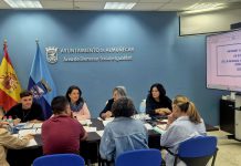 La Infancia en la agenda política local: Almuñécar y La Herradura se visten de azul