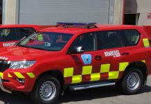 Tres afectados y 40 pisos dañados por humo tras el incendio en un garaje