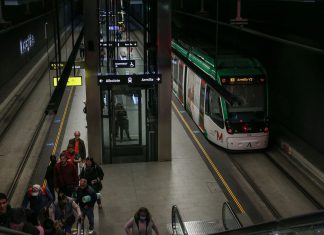 La plantilla de Metro Granada pide reunirse de nuevo «para acercar posturas y evitar la huelga en Corpus»
