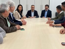 Francis Rodríguez traslada a los alcaldes de la Costa el plan de recuperación del litoral por el temporal ante la Semana Santa