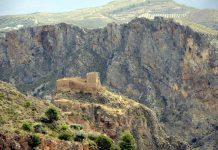 Lanjarón adjudica las obras del ambicioso proyecto de la vía ferrata y del sendero del Tajo Colorao por más de un millón de euros