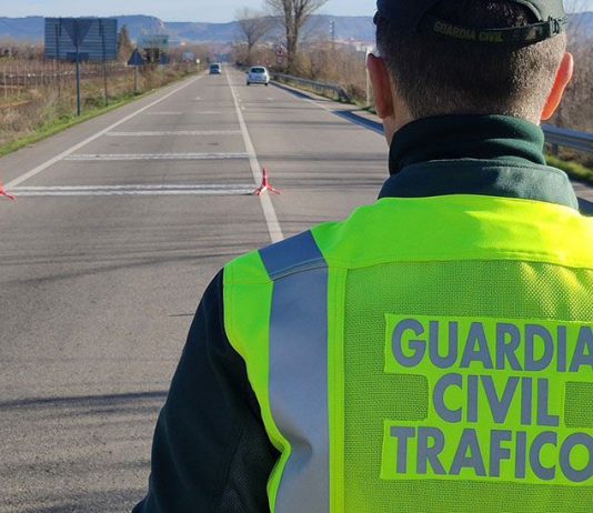 Tres heridos en un accidente entre dos vehículos en la N-323 a altura de Vélez de Benaudalla