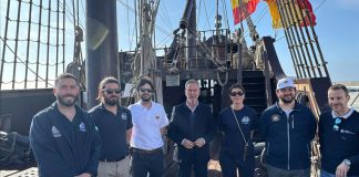 ¡Historia viva en el Puerto de Motril!: dos grandes navíos hacen escala en la ciudad durante cinco días