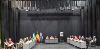 El PSOE celebra el apoyo del Pleno a las mociones del microbús para Los Marinos y San Miguel y la mejora de caminos rurales sexitanos