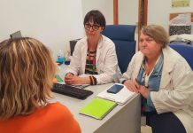 El Área de Gestión Sur de Granada analiza la figura del trabajador social en el sector sanitario