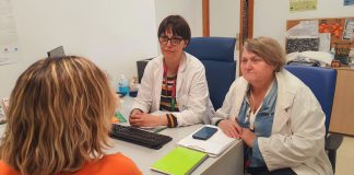 El Área de Gestión Sur de Granada analiza la figura del trabajador social en el sector sanitario