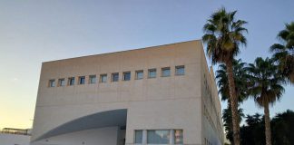 Condenado a prisión el hombre que agredió a patadas a su pareja en plena calle de Castell de Ferro