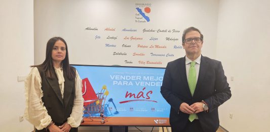 La Mancomunidad de la Costa Tropical impulsa unas jornadas para mejorar la competitividad del comercio local