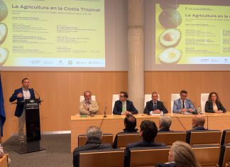 La Mancomunidad reúne a expertos y sector agrícola en una jornada clave sobre el presente y futuro del campo en la Costa Tropical