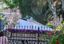 SOLEDAD Y YACENTE: EL SACRO CORTEJO QUE IMPONE PENITENCIA POR EL BARRIO QUE LE DA CULTO