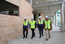 El consejero Antonio Sanz visita las obras de ampliación del Hospital Santa Ana en Motril