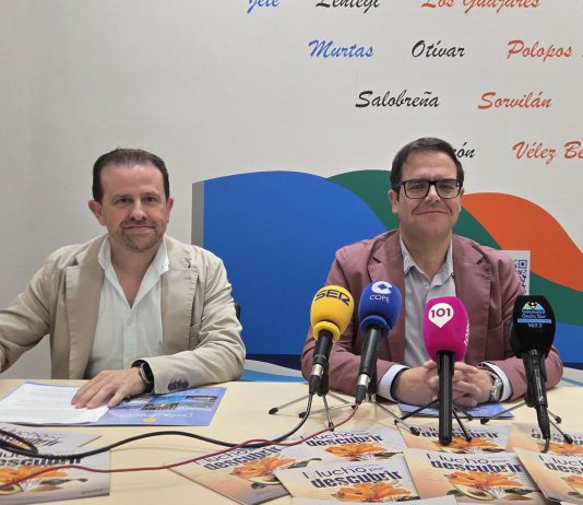 La Costa Tropical estrena una nueva guía promocional para reforzar su imagen turística