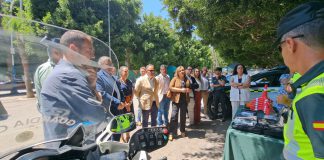 Más de mil personas visitan la exposición de medios de la Guardia Civil en el paseo Blas Infante de Almuñécar
