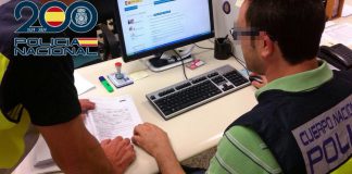 Detenida en Granada una pareja que habría explotado laboralmente a numerosos inmigrantes dedicados al reparto de paquetería a pie