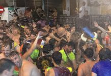 La noche en la que Lanjarón volvió a mojarse: 20.000 personas celebran la Carrera del Agua en su estreno como Fiesta de Interés Turístico Nacional