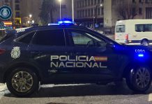 Detenido en Granda un hombre que agredió a un viandante para robarle el reloj y después increpó a un grupo de mujeres