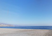 Rescatan el cadáver de una persona en la playa de Los Cambriles de Lújar