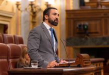 VOX denuncia que las más de 16.000 solicitudes de regularización en Granada «supondrán aumentar de golpe más de un 13% la población inmigrante con acceso a ayudas»