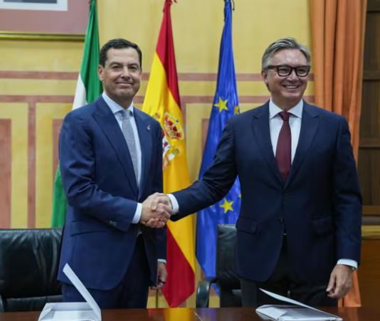 Juanma Moreno logra ser investido presidente de la Junta con el apoyo de Vox tras el acuerdo de gobierno